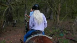 You have an adventure day with Elsa!